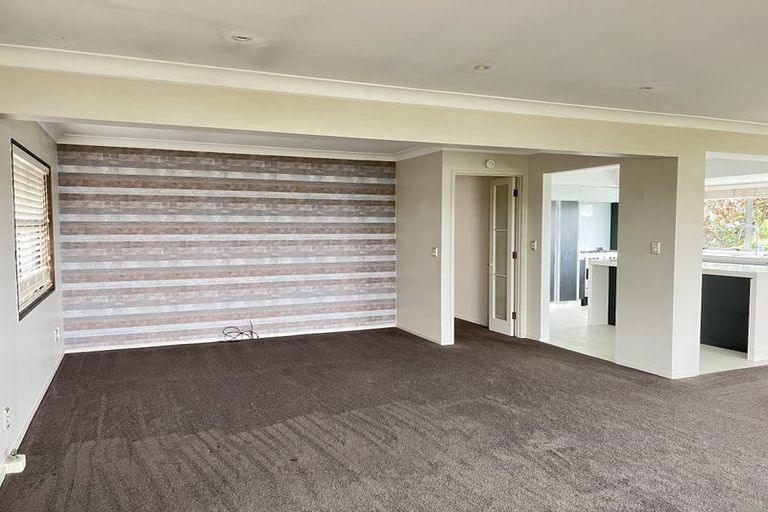 Photo of property in 23d Stanley Point Road, Stanley Point, Auckland, 0624