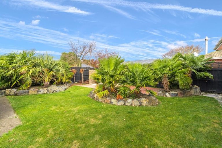 Photo of property in 10 Torquay Place, Bryndwr, Christchurch, 8053