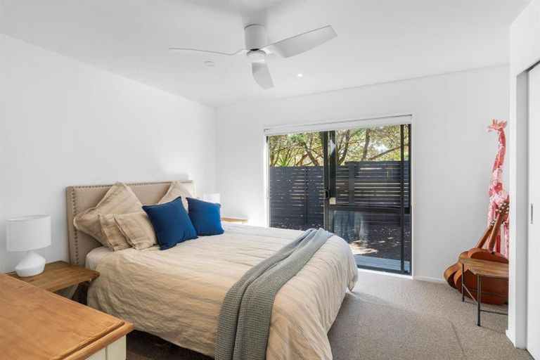 Photo of property in 35 Lagoon Way, Omaha, 0986