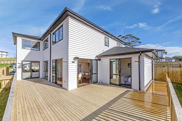 Photo of property in 9 Drover Close, Flat Bush, Auckland, 2019
