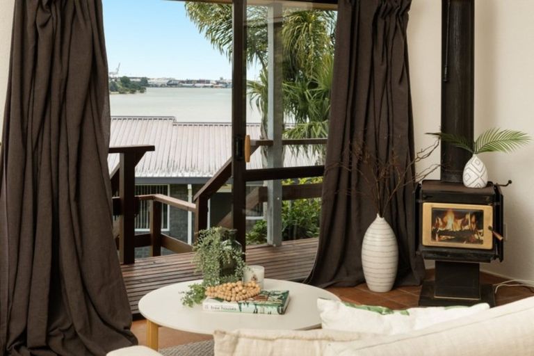 Photo of property in 6 Novella Place, Brookfield, Tauranga, 3110