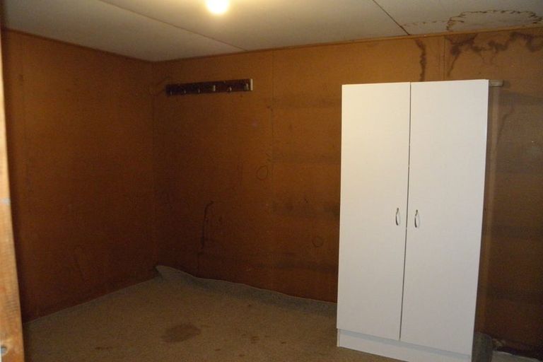 Photo of property in 35 Mary Street, Winton, 9720