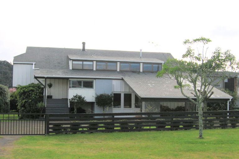 Photo of property in 614 Harbour View Road, Whangamata, 3620