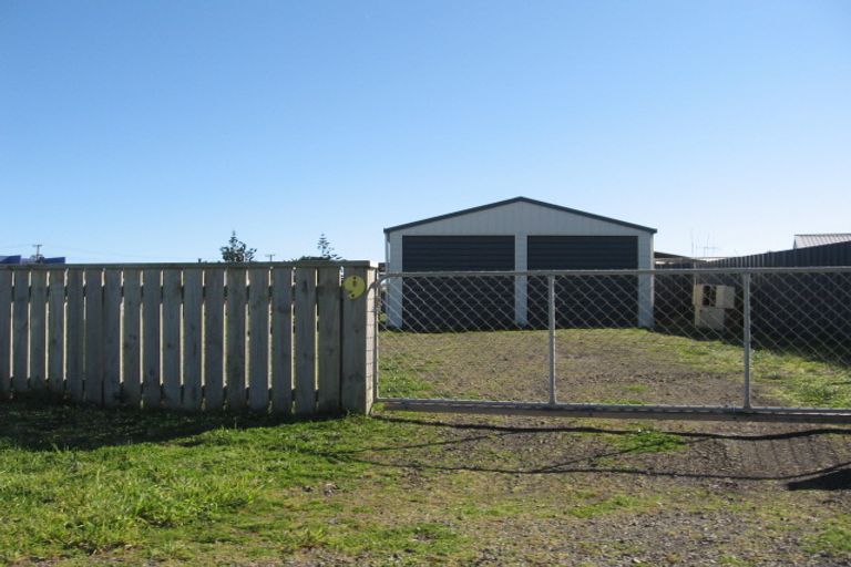 Photo of property in 9 Te Kiri Street, Himatangi Beach, Foxton, 4891
