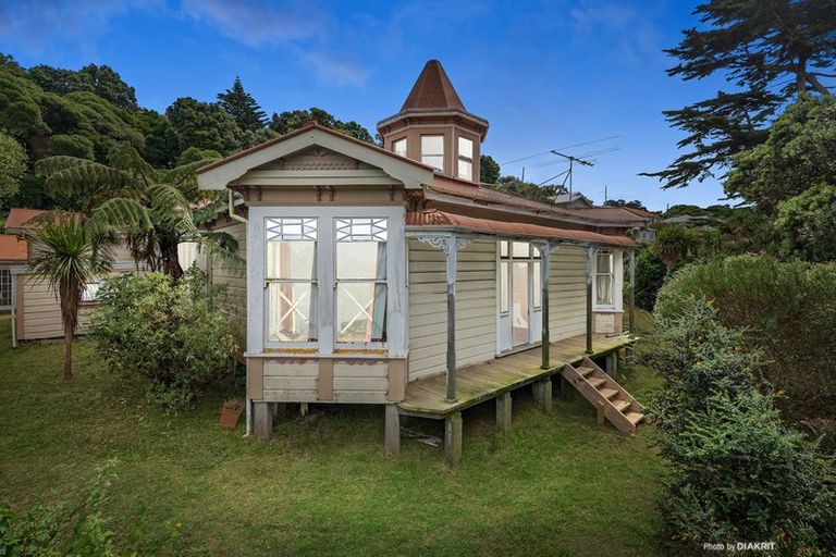 Photo of property in 21a Priscilla Crescent, Mornington, Wellington, 6021