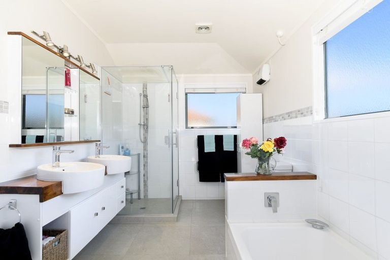 Photo of property in 128 Edgecumbe Road, Tauranga South, Tauranga, 3112