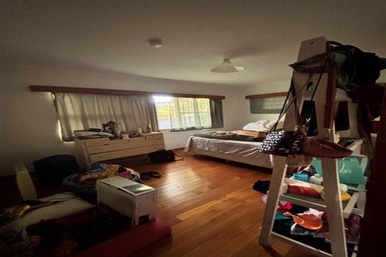 Photo of property in 125 Browns Bay Road, Browns Bay, Auckland, 0630