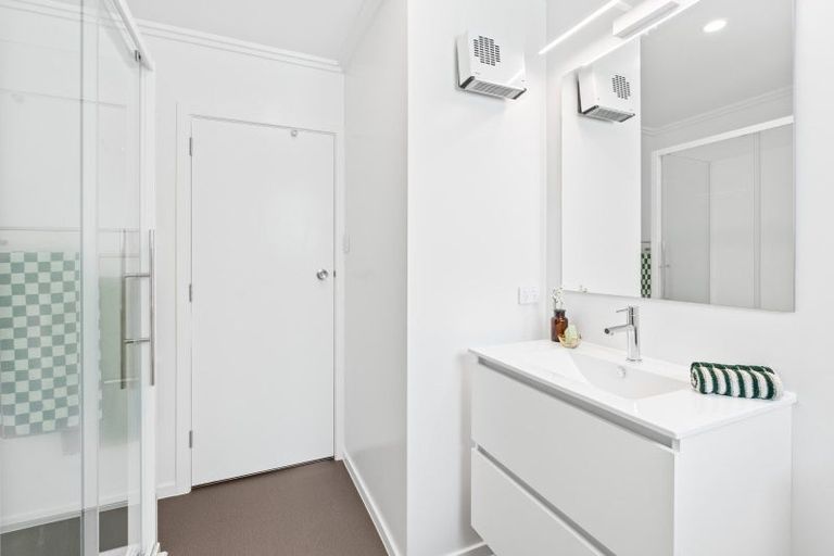 Photo of property in 15 Duchess Avenue, Dunedin Central, Dunedin, 9016