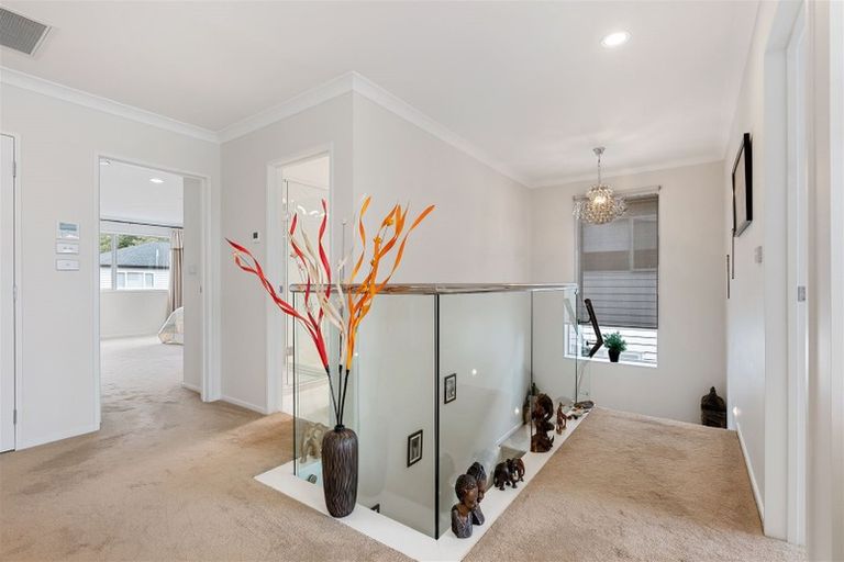 Photo of property in 20 Drumbuoy Drive, Flat Bush, Auckland, 2019