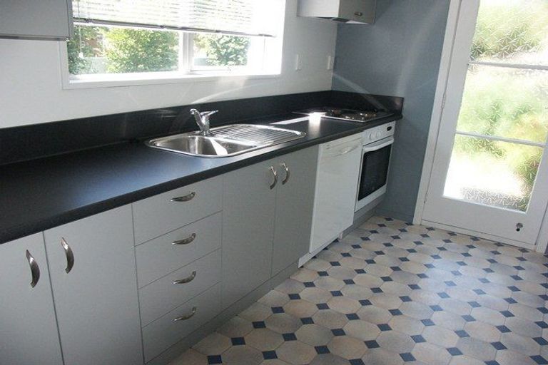 Photo of property in 1/1 Delaware Crescent, Russley, Christchurch, 8042