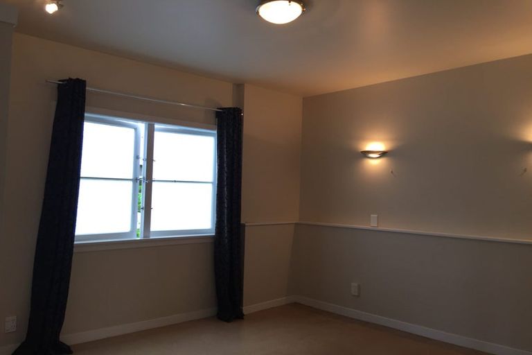 Photo of property in 15 Kerr Street, Devonport, Auckland, 0624