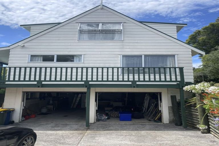 Photo of property in 42 Oaktree Avenue, Browns Bay, Auckland, 0630