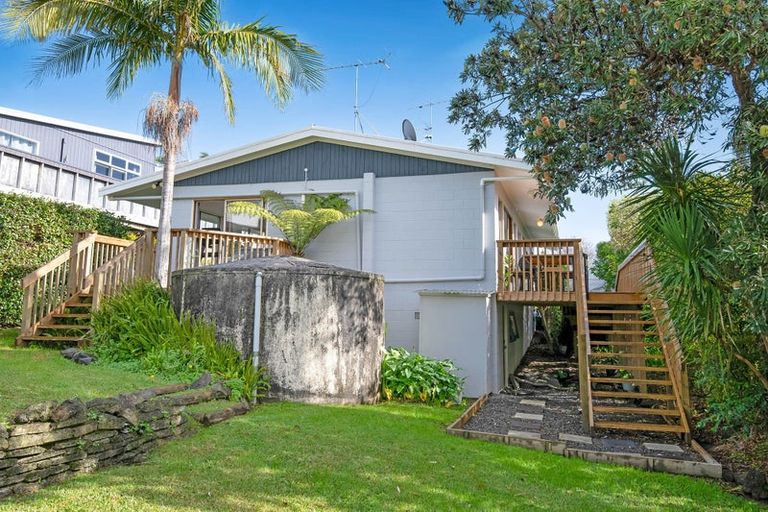 Photo of property in 39 Gledstane Road, Stanmore Bay, Whangaparaoa, 0932