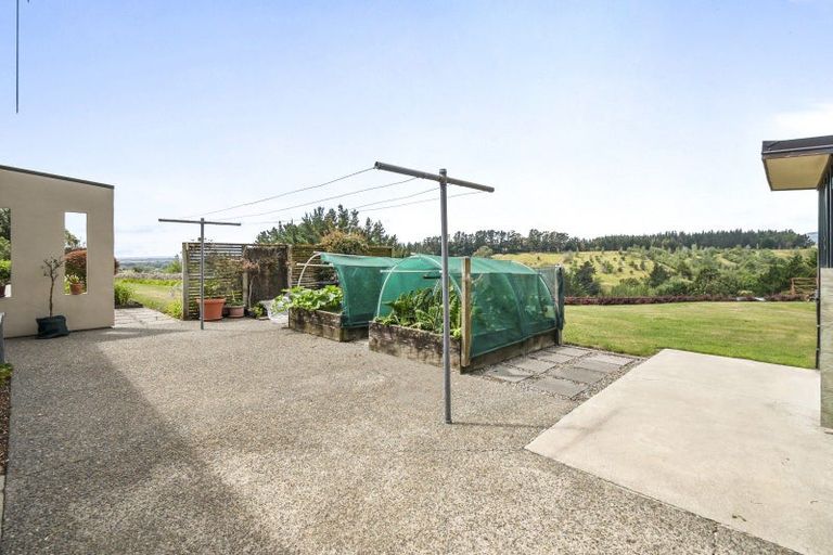 Photo of property in 14 Branksome Place, Aokautere, Palmerston North, 4471