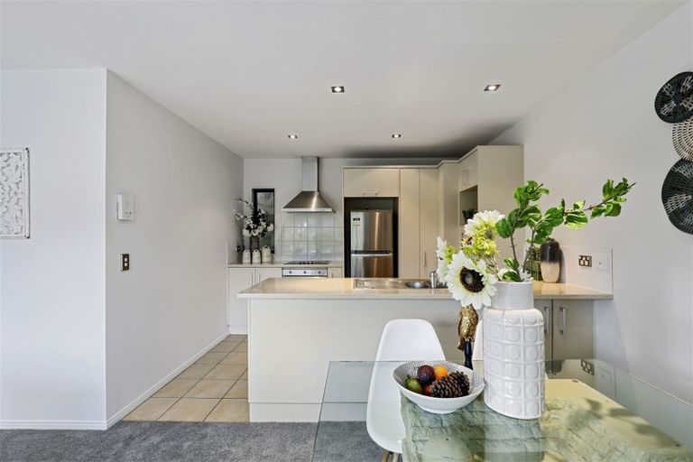 Photo of property in 5/7 The Avenue, Albany, Auckland, 0632