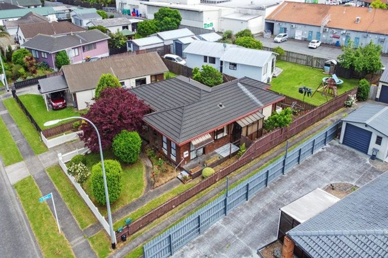 Photo of property in 12 Jasmine Avenue, Dinsdale, Hamilton, 3204