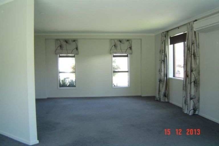 Photo of property in 40 Magnolia Drive, Westown, New Plymouth, 4310