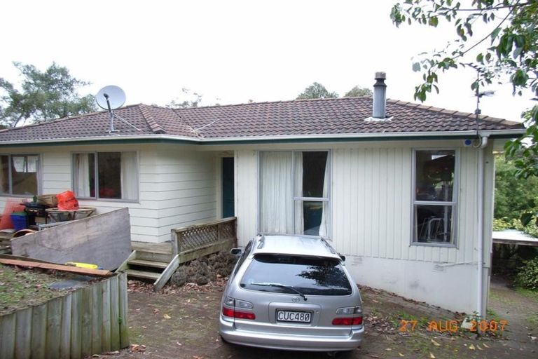 Photo of property in 18 Finn Place, Totara Vale, Auckland, 0629