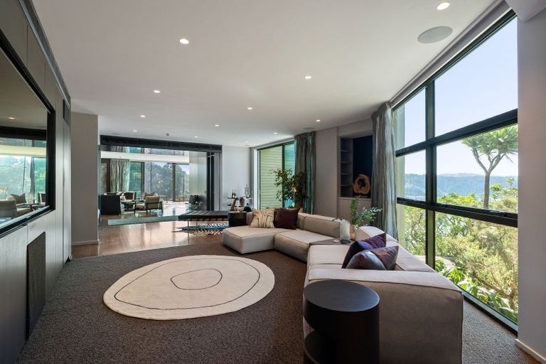 Photo of property in 34 Lookout Road, Roseneath, Wellington, 6021