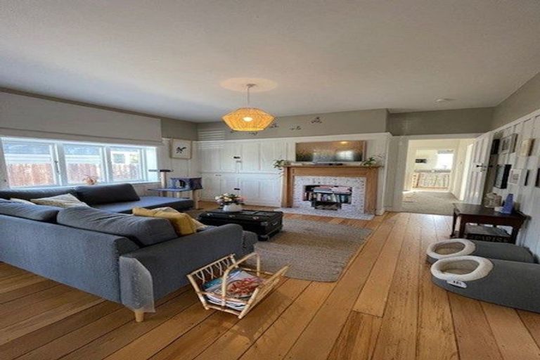 Photo of property in 15 Mafeking Street, New Brighton, Christchurch, 8061