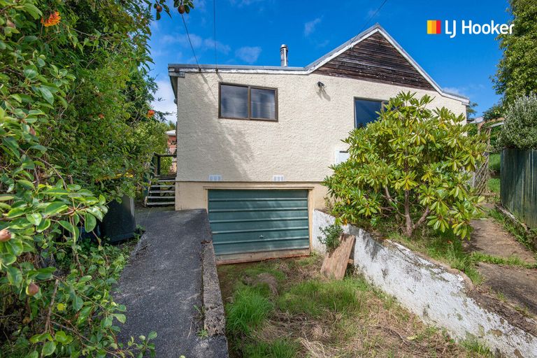 Photo of property in 24 Cooper Street, Mornington, Dunedin, 9011