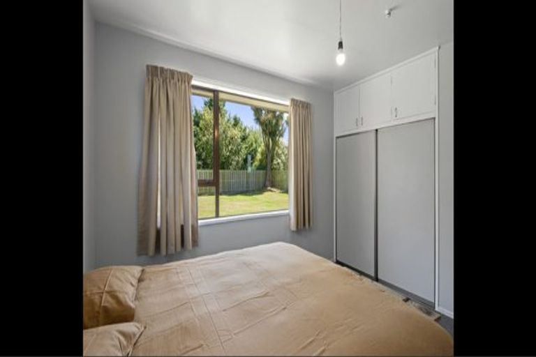 Photo of property in 16 Torlesse Crescent, Darfield, 7510