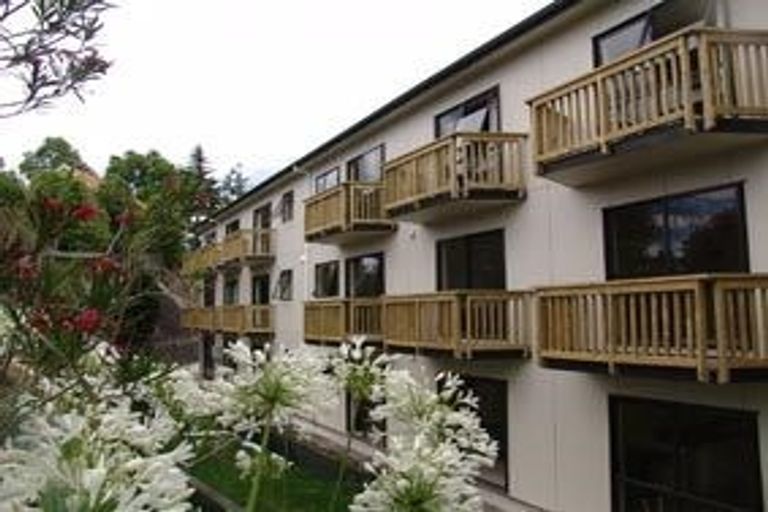 Photo of property in The Barracks, 7 Knox Street, Hamilton Central, Hamilton, 3204