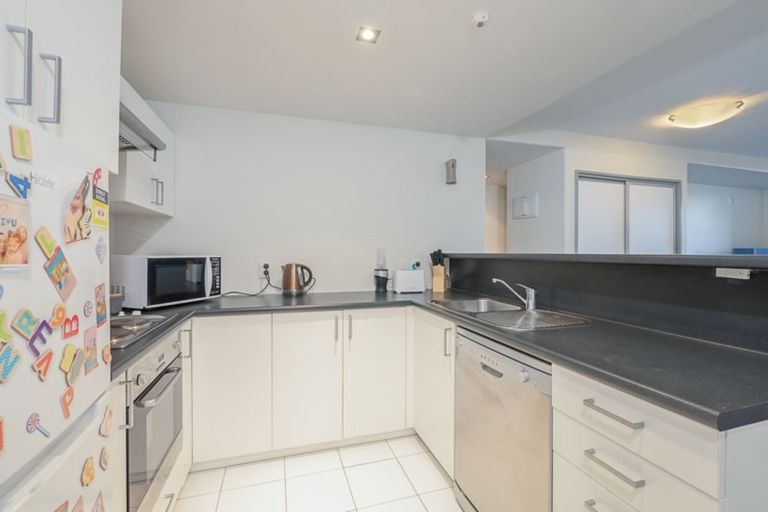 Photo of property in 2/14 Brougham Street, Addington, Christchurch, 8024