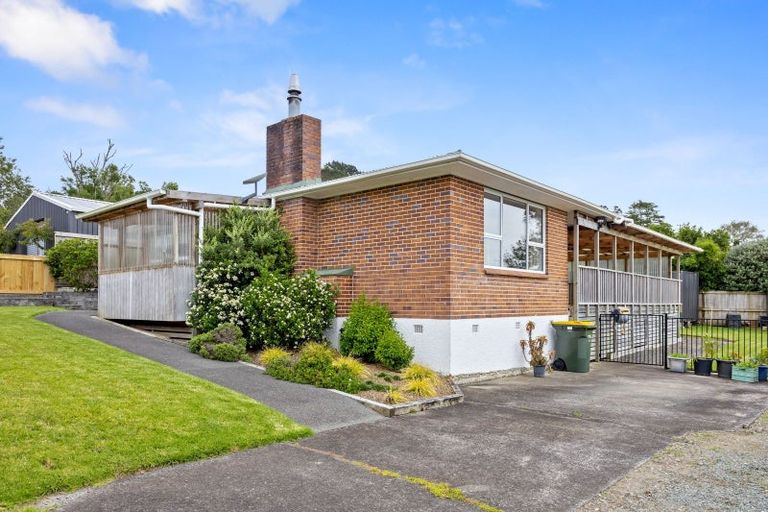 Photo of property in 136 Annett Road, Kumeu, 0891