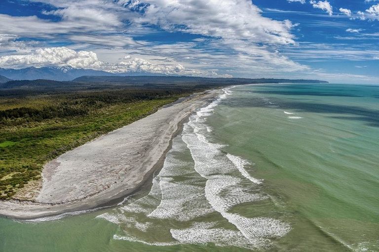 Photo of property in 91 Beach Road, Kakapotahi, Ross, 7885