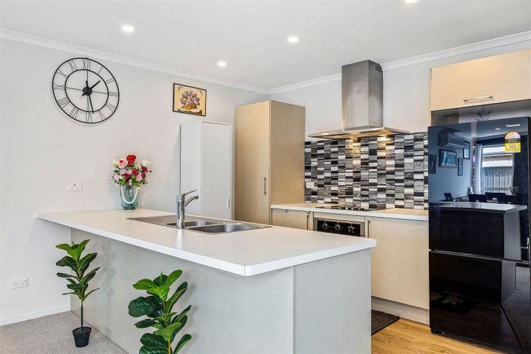 Photo of property in 11 Vildebeest Street, Halswell, Christchurch, 8025