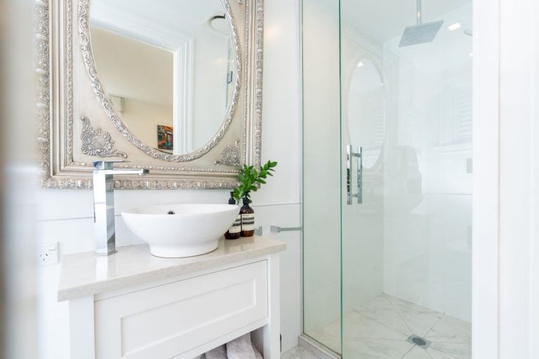 Photo of property in 48 Mcfarlane Street, Mount Victoria, Wellington, 6011