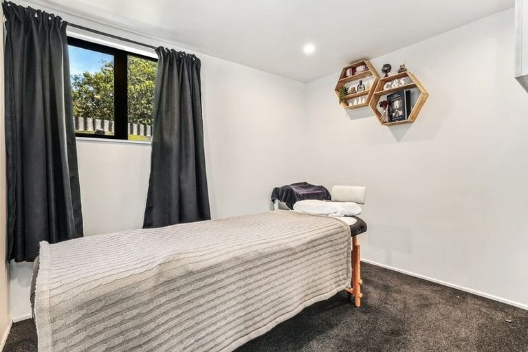 Photo of property in 6 Curletts Road, Sockburn, Christchurch, 8042