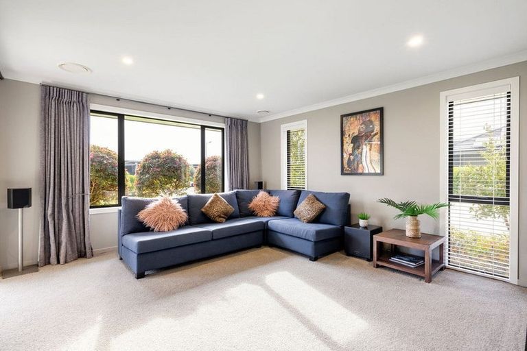 Photo of property in 17 Alan Livingston Drive, Cambridge, 3434