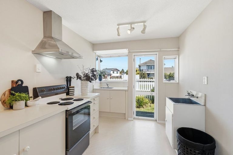 Photo of property in 2 Arlington Street, Burnside, Christchurch, 8053