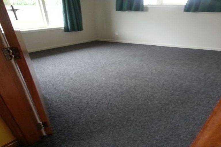 Photo of property in 8 Curletts Road, Sockburn, Christchurch, 8042