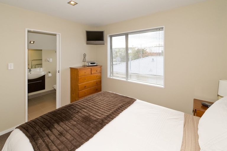 Photo of property in 39c Whitmore Street, Edgeware, Christchurch, 8013