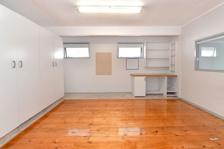 Photo of property in 64 Ardern Avenue, Stanmore Bay, Whangaparaoa, 0932