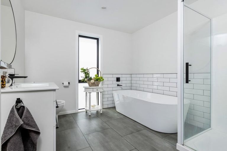 Photo of property in 34 Gimson Street, Solway, Masterton, 5810