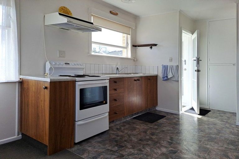 Photo of property in 123 Sutherland Road, Brookfield, Tauranga, 3110