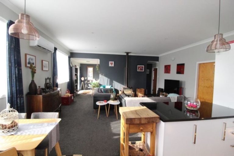 Photo of property in 10 Studholme Street, Waimate, 7924