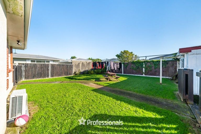 Photo of property in 83 Wai-iti Crescent, Woburn, Lower Hutt, 5010