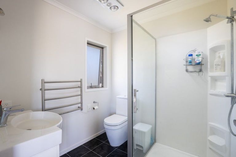 Photo of property in 74 Fernbrook Drive, Hurworth, New Plymouth, 4310