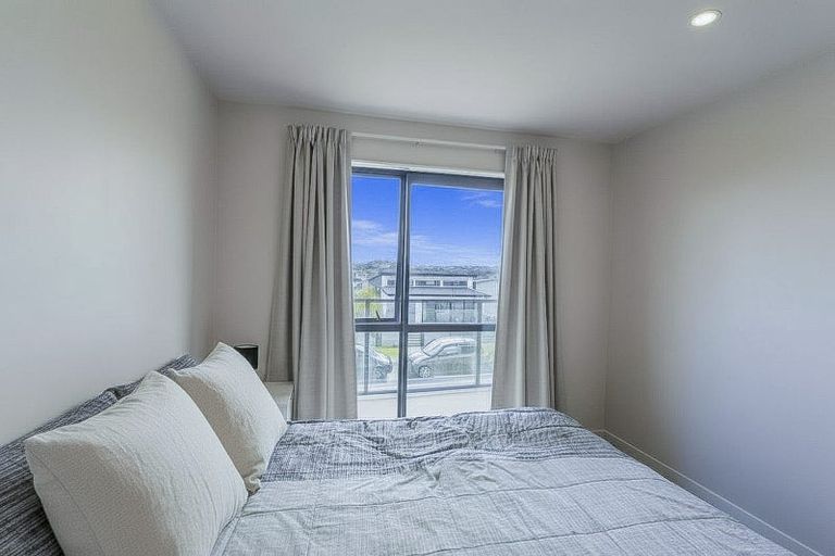 Photo of property in 46 Ascension Crescent, Orewa, 0931