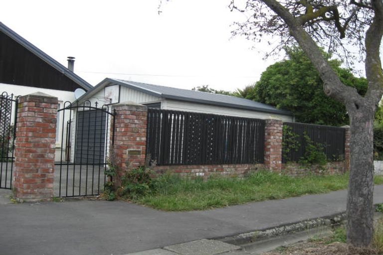 Photo of property in 102 Suva Street, Upper Riccarton, Christchurch, 8041