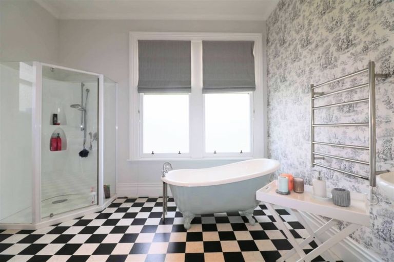 Photo of property in 1 Nelson Terrace, Seaview, Timaru, 7910