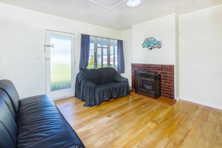 Photo of property in 1/14 Totara Street, Trentham, Upper Hutt, 5018