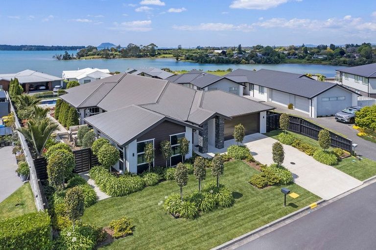 Photo of property in 9 Wairere Rise, Omokoroa, 3114
