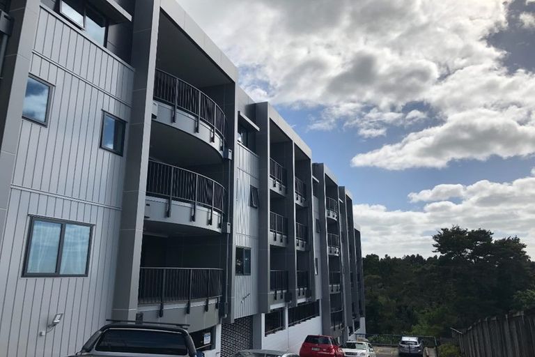 Photo of property in 8/241 Hinemoa Street, Birkenhead, Auckland, 0626