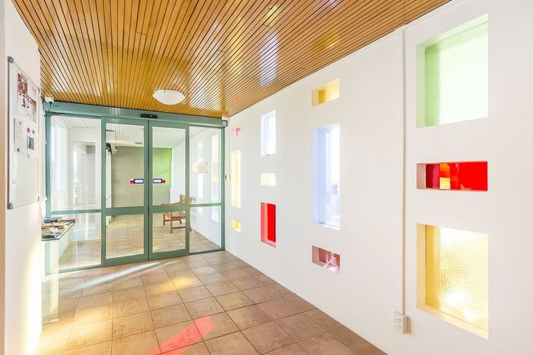 Photo of property in Gateway Apartments, 19 Maida Vale Road, Roseneath, Wellington, 6011